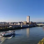 Perle De La Seine Superbe F3 Vue Seine Et Cathedrale Rouen