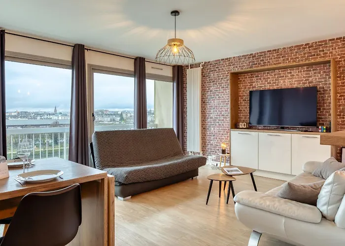 Perle De La Seine Superbe F3 Vue Seine Et Cathedrale Διαμέρισμα